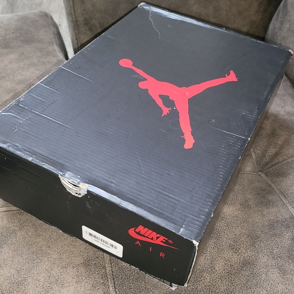 ** Brand NEW in Box ** Nike Air Jordan Retro 5 Men's US Size 9 - Picture 5 of 6